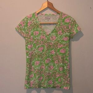 Lilly Pulitzer V-neck shirt